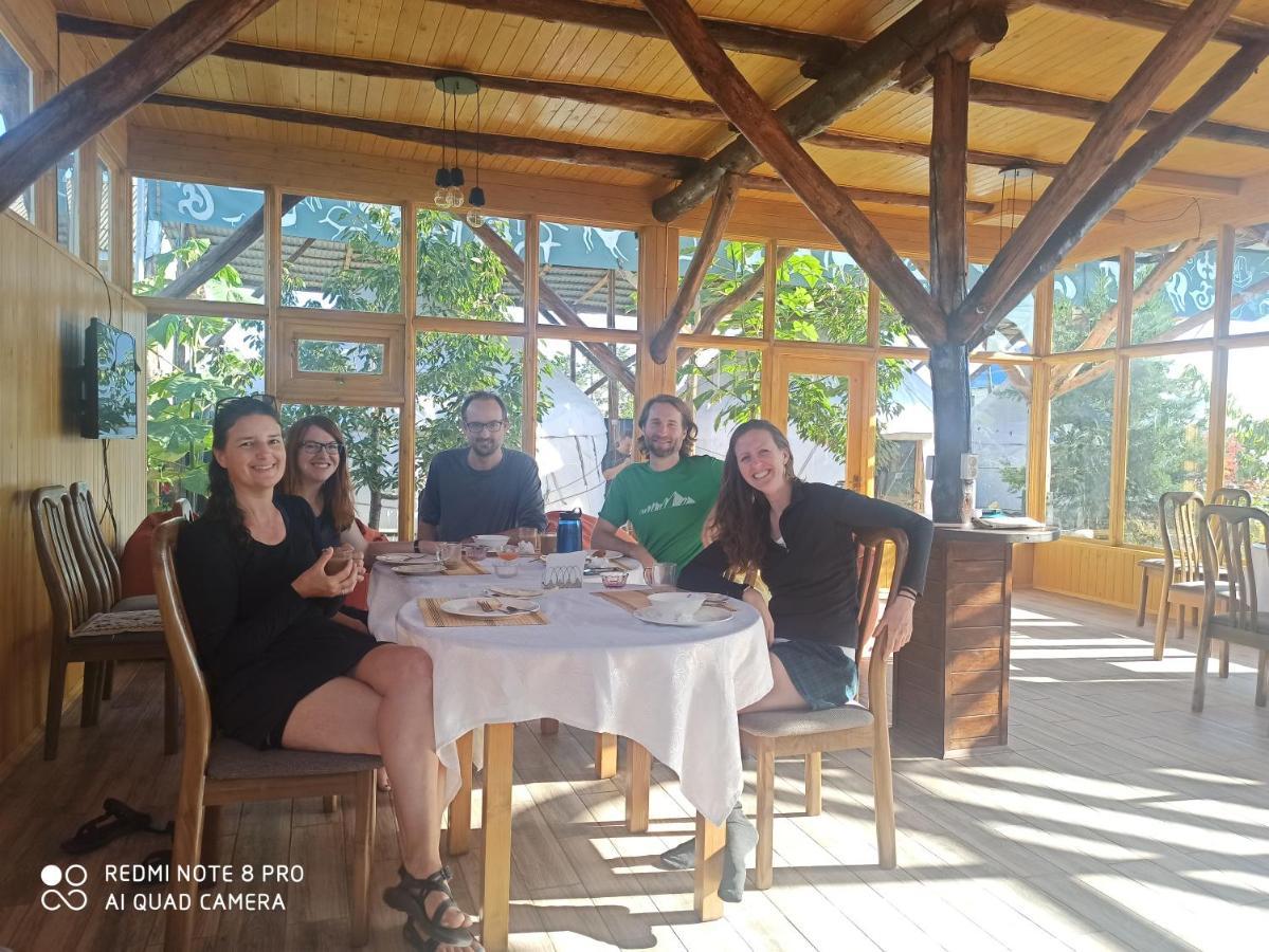 Happy Nomads Yurts & Hostel Каракол Екстер'єр фото