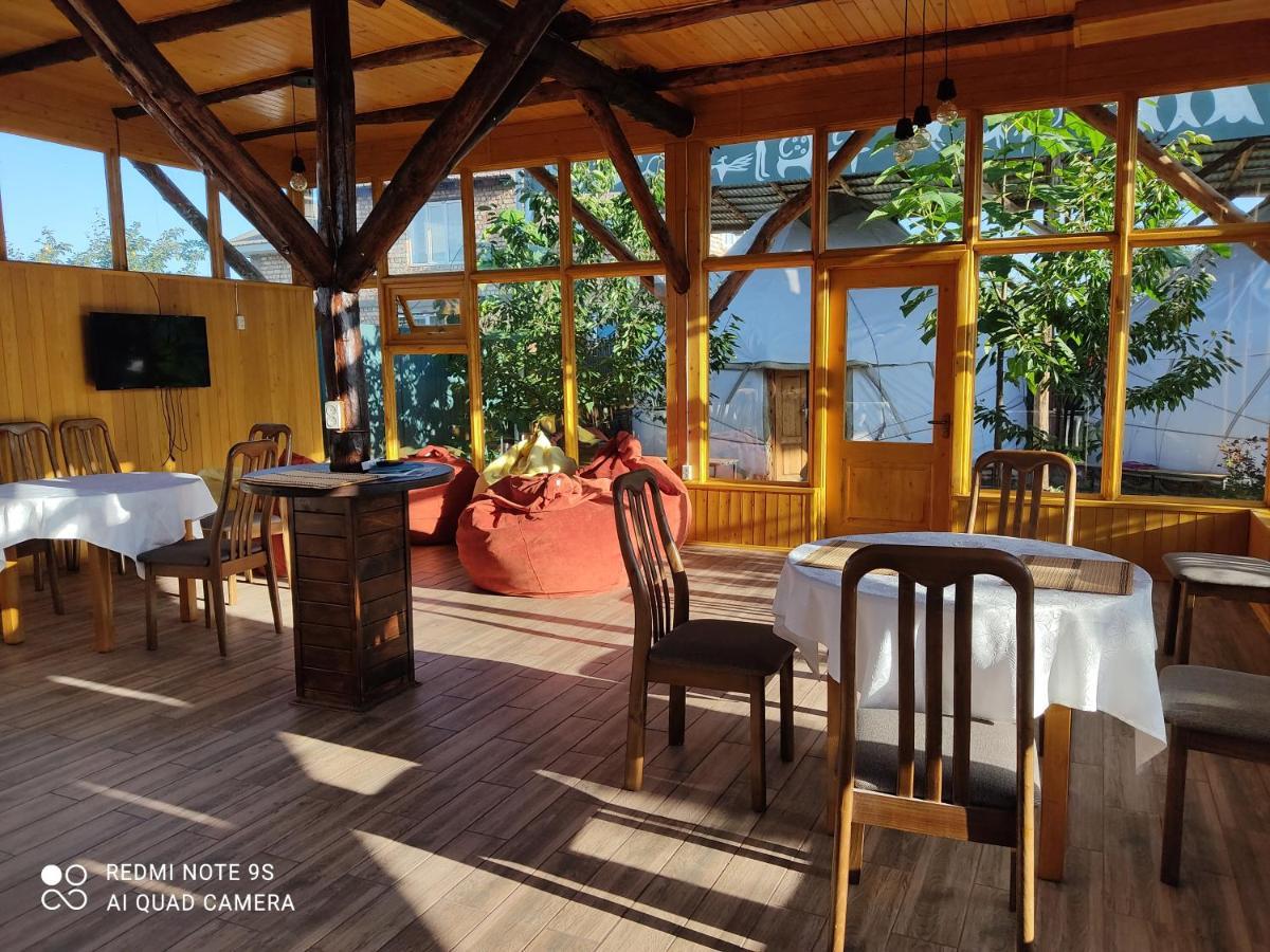 Happy Nomads Yurts & Hostel Каракол Екстер'єр фото