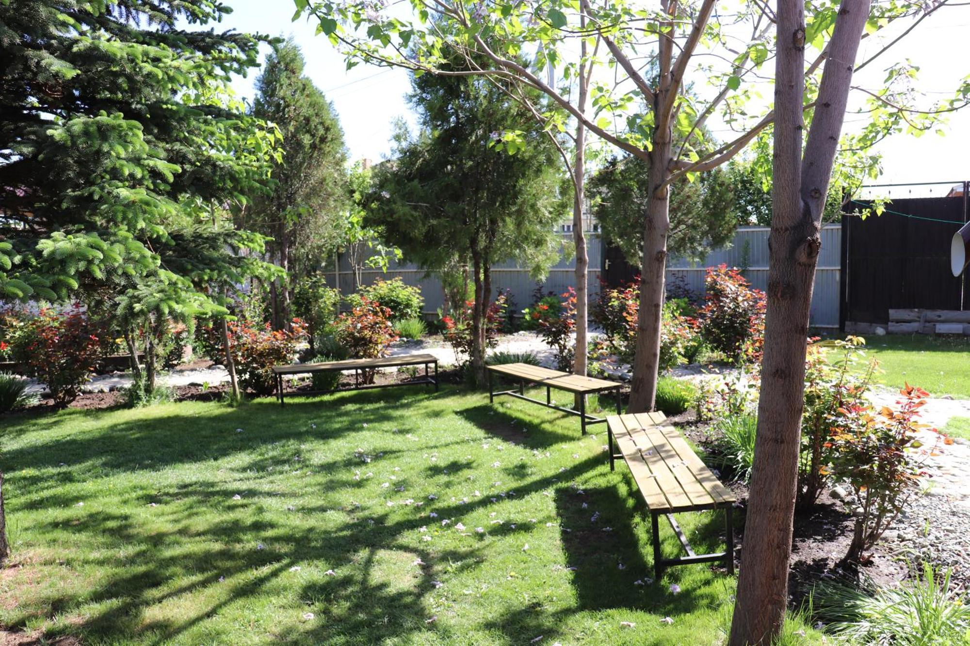 Happy Nomads Yurts & Hostel Каракол Екстер'єр фото